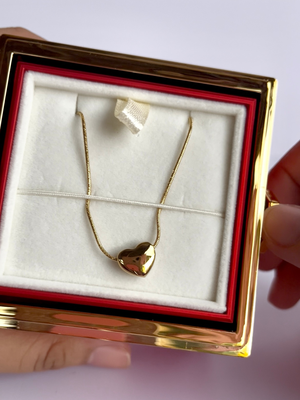 Eternal Rose Box w/ Heart Necklace